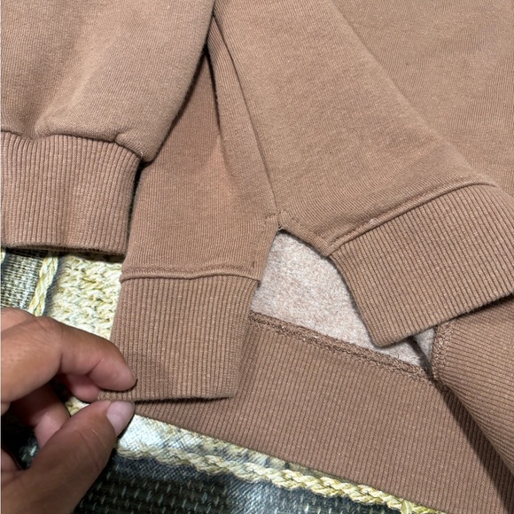 Zara No label on the neckSnoopy Graphic Sweatshirt It’s cute ❤️🤎size aprox 5/6 - Picture 5 of 10